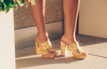 lexie-barnhorn-7HzqlpXhQWI-unsplash ankle